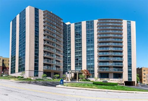 400-4545 Wornall Rd, Kansas City, MO, 64111-3209 | Card Image