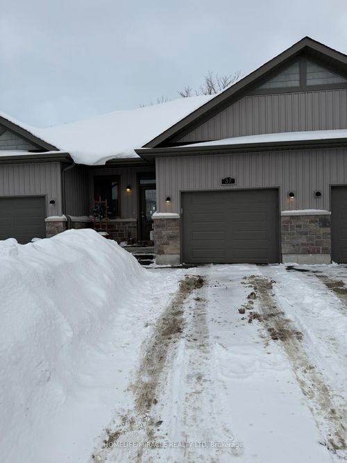 37 Ledgerock Crt, Belleville, ON, K8R0A1 | Card Image