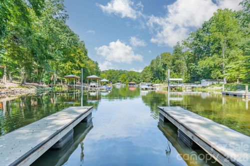 195 Agnew Rd, Mooresville, NC, 28117-6800 | Card Image