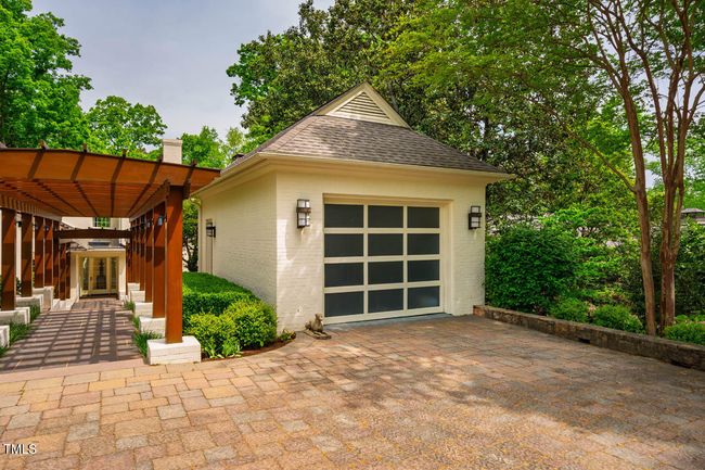 220GlandonDr-091 | Image 69