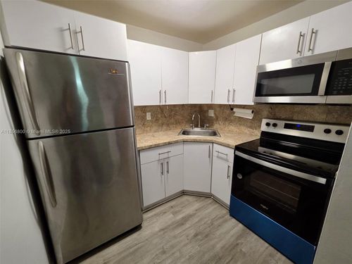 apt-108-8321 Nw 7th St, Miami, FL, 33126-3916 | Card Image