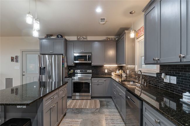 662 S County Road 1150, House other with 3 bedrooms, 3 bathrooms and null parking in Riviera TX | Image 7
