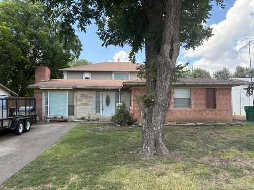 1837 School Rd, Carrollton, TX, 75006-7541 | Card Image