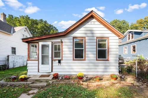 391 Duke St, Saint Paul, MN, 55102-3603 | Card Image