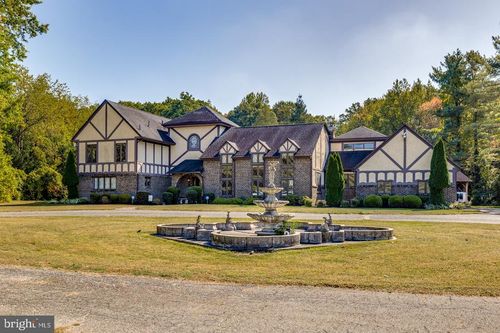 740 Garwood Rd, MOORESTOWN, NJ, 08057-3817 | Card Image