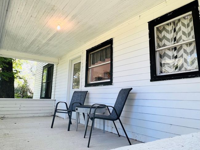 Porch | Image 5