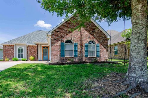 12258 River Highlands Dr, Saint Amant, LA, 70774-5005 | Card Image