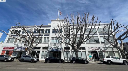 212 9th St, Oakland, CA, 94607-4479 | Card Image