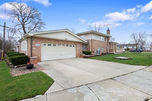 167 Kingston Pl, Chicago Heights, IL, 60411-1711 | Card Image