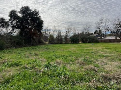 505 Legion Ct, Bryan, TX, 77803-3489 | Card Image