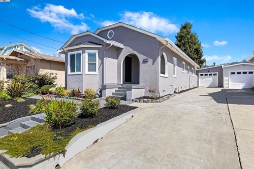 2430 Hearst Ave, Oakland, CA, 94602-3020 | Card Image