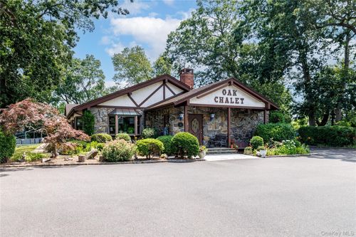 1940 Bellmore Ave, North Bellmore, NY, 11710-5641 | Card Image