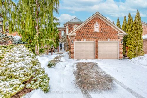 6152 Hardesty Cres, Mississauga, ON, L5V1B4 | Card Image