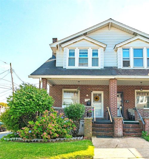 9 W Laurel St, BETHLEHEM, PA, 18018-2750 | Card Image