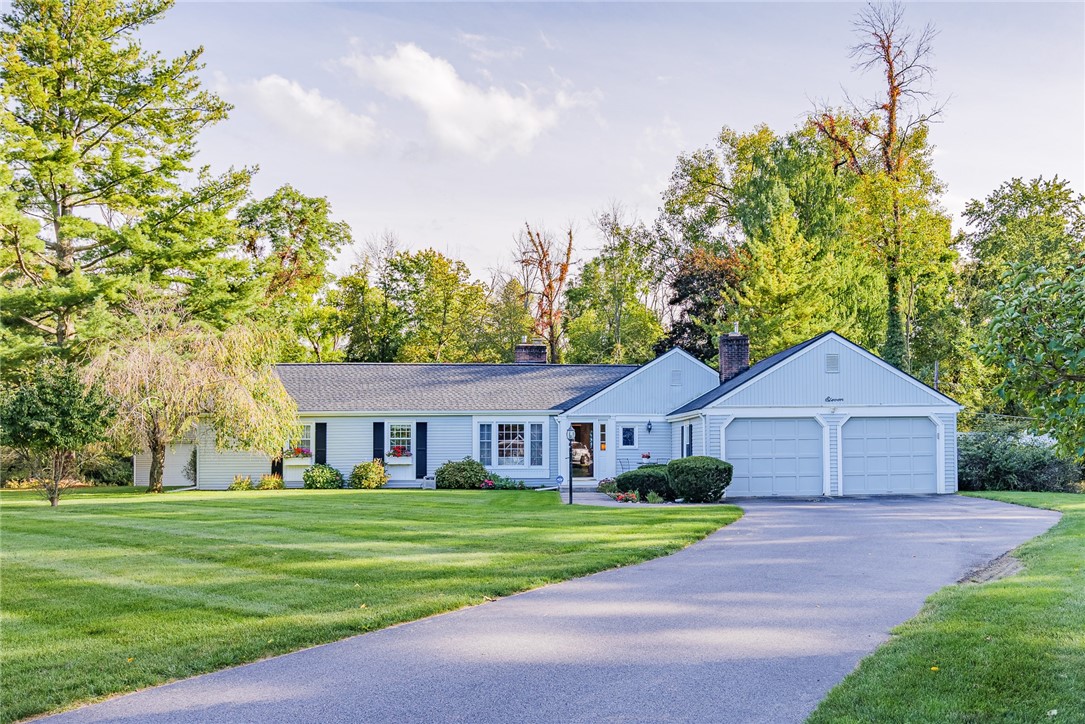 Creekwood Ln, Pittsford, NY 14534