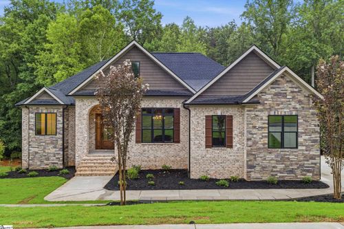 548 Verdae Dr, Spartanburg, SC, 29301-5384 | Card Image