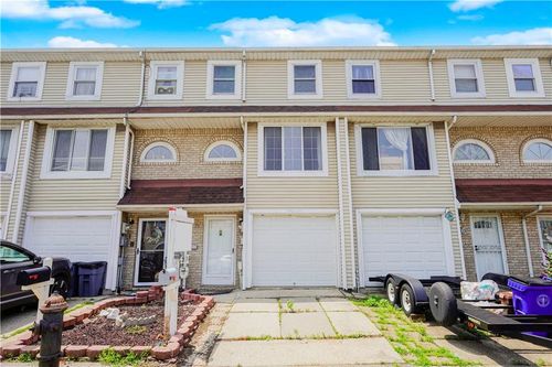 21 Carol Pl, Staten Island, NY, 10303-2126 | Card Image