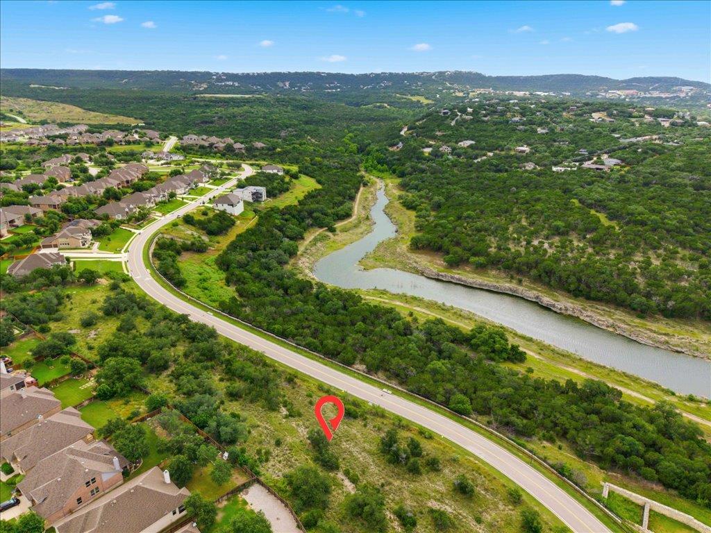Land in Lago Vista