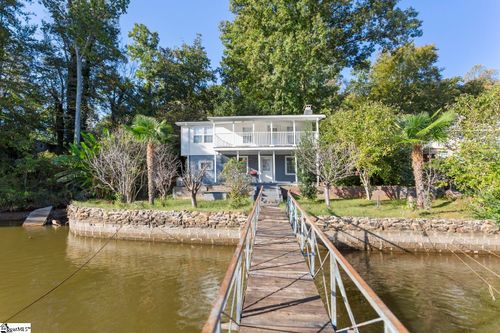 106 Holt Dr, Iva, SC, 29655-9517 | Card Image