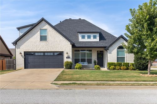284 Ranalli Ave, Tontitown, AR, 72762-8957 | Card Image
