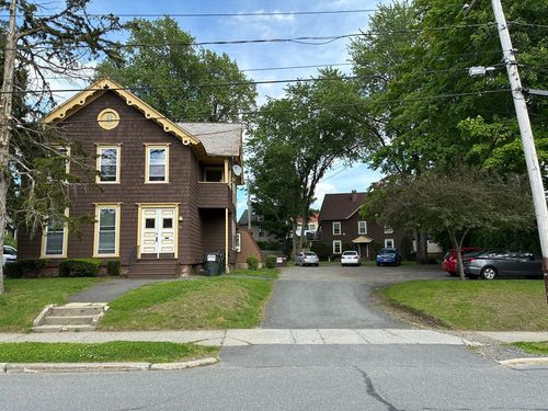 91-85-91 School St, Greenfield, MA, 01301-2439 | Card Image
