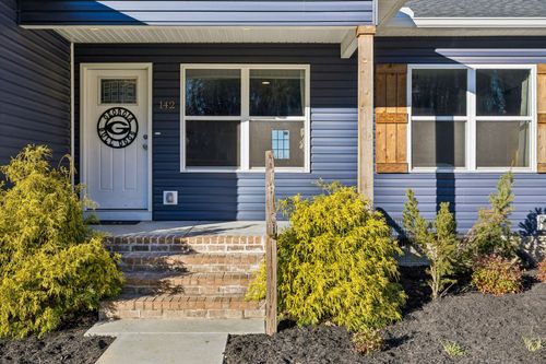 142 Pine Ave, Morrison, TN, 37357-5832 | Card Image