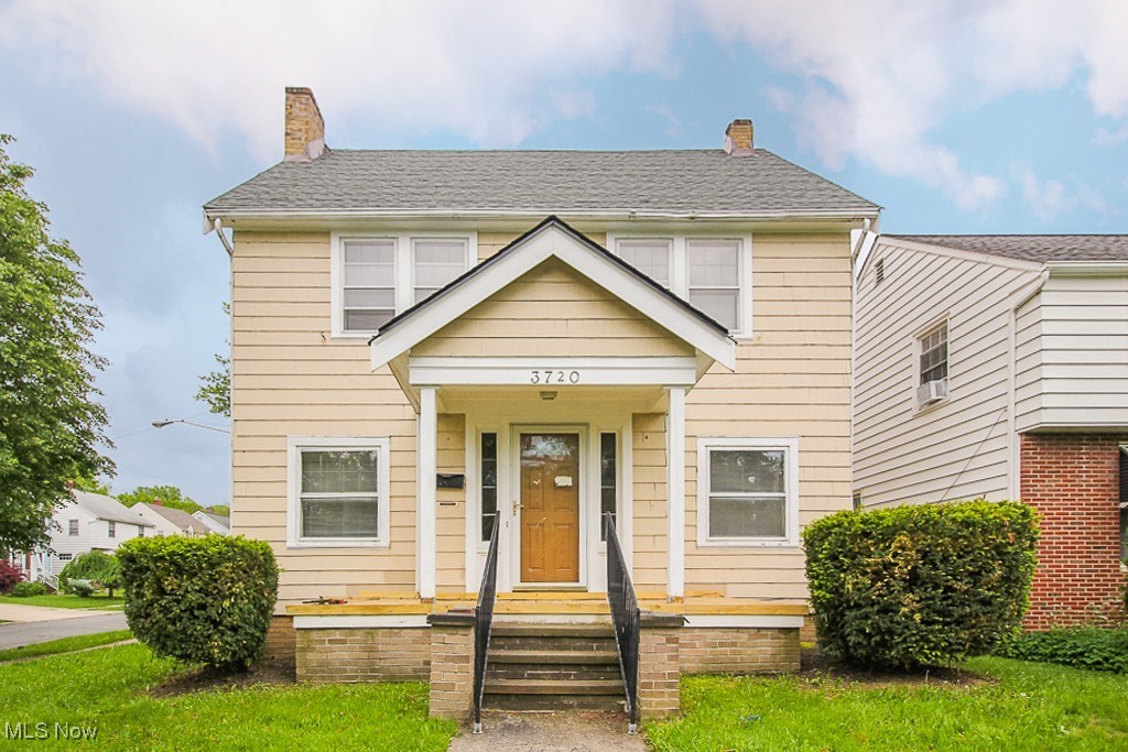 Monticello Blvd, Cleveland, OH 44121