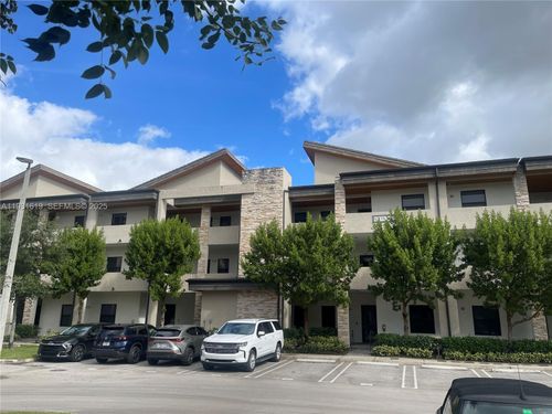 apt-33-8175 Nw 104th Ave, Doral, FL, 33178-4609 | Card Image