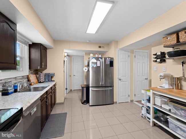 657 S Queen Anne Dr, House other with 3 bedrooms, 2 bathrooms and null parking in FAIRLESS HILLS PA | Image 12