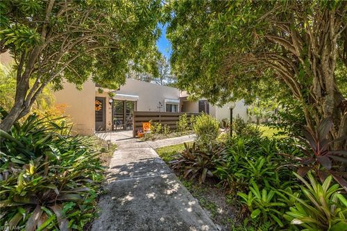 104 Pinebrook Dr, FORT MYERS, FL, 33907-5966 | Card Image