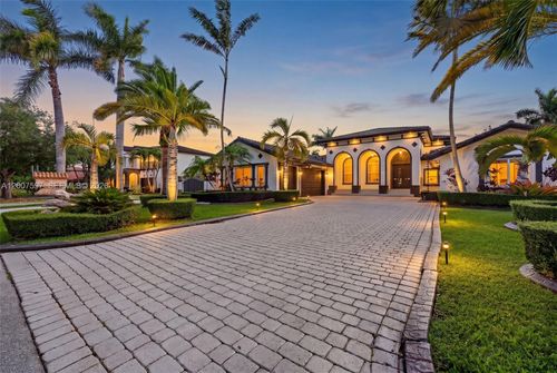 19533 Sw 130th Ave, Miami, FL, 33177-4000 | Card Image