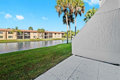103-140 Lakeview Dr, Weston, FL, 33326-2587 | Card Image