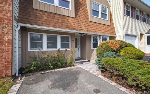 37-37 Aspen Dr W, Woodbury, NY, 11797-3023 | Card Image