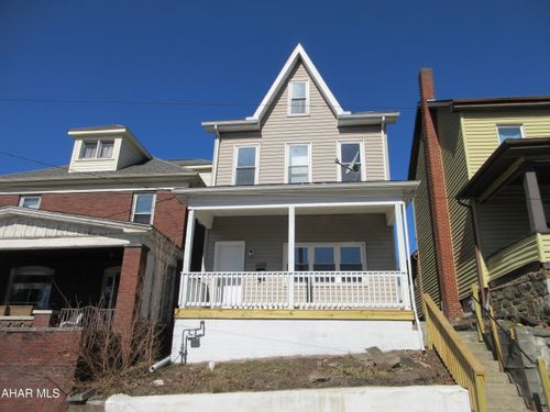 1428 16th Ave, Altoona, PA, 16601-3222 | Card Image