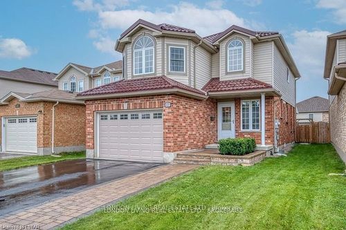627 Thistlewood Dr, London, ON, N5X4L9 | Card Image