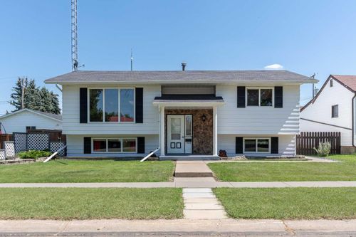 5125 51 Street, Daysland, AB, T0B1A0 | Card Image