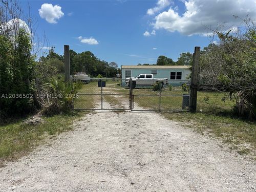 135 S Hacienda St, Clewiston, FL, 33440-8746 | Card Image