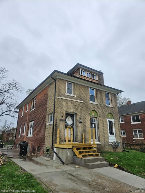 1947 Clairmount St, Detroit, MI, 48206-2016 | Card Image
