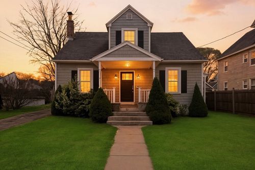 78 Calumet Rd, Holyoke, MA, 01040-1745 | Card Image