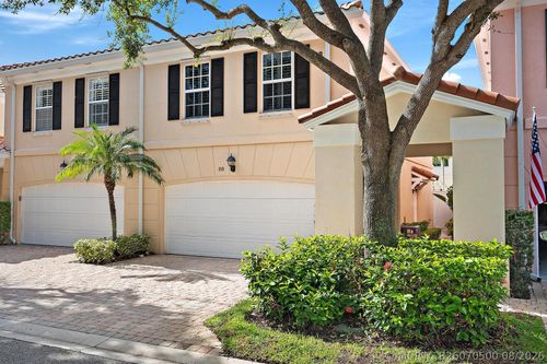 68 Live Oak Cir, Tequesta, FL, 33469-2724 | Card Image