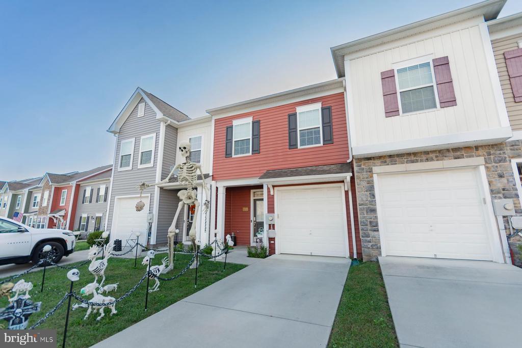 Darien Dr, Bunker Hill, WV 25413