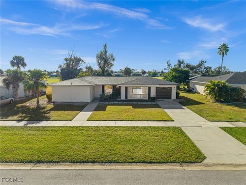 33 Golfview Pl, ROTONDA WEST, FL, 33947-2228 | Card Image