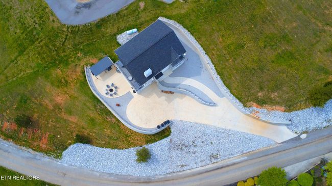 234 Cameron Loop, House other with 3 bedrooms, 6 bathrooms and null parking in La Follette TN | Image 13