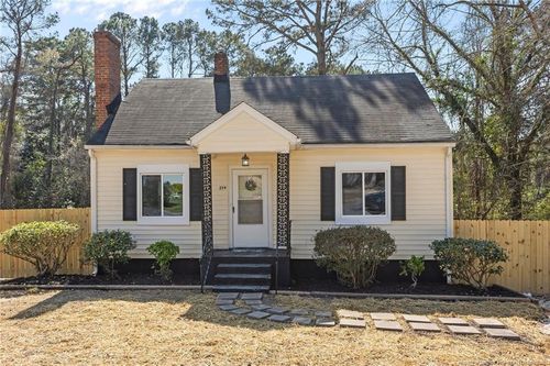 239 Windsor Dr, Fayetteville, NC, 28301-4368 | Card Image