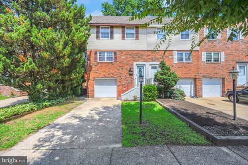 137 Suburban Ter, STRATFORD, NJ, 08084-1413 | Card Image