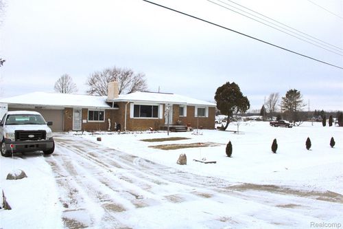 1627 Mcalpine Dr, Mount Morris, MI, 48458-2356 | Card Image