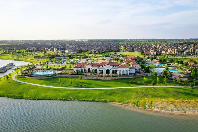 Aerial view of amenities | Image 32
