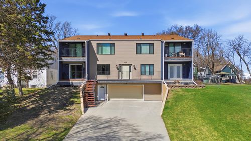 3-327 10th Avenue S, Fargo, ND, 58103 | Card Image