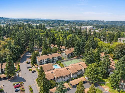 205-12933 127th Dr Ne, Kirkland, WA, 98034-3904 | Card Image