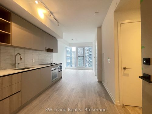 4608-55 Mercer St, Toronto, ON, M5V0W4 | Card Image